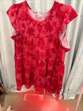 NWT Hemish top